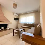 Casa Di Famiglia Anabolu